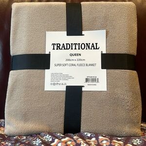 Queen Traditional Blanket Super Soft Coral Fleece Brown Camel